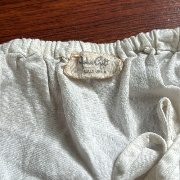 Brandy Melville White Milkmaid Top - Picture 2 of 3